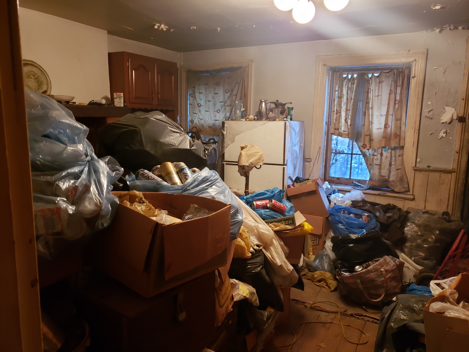 Estate before cleanout in Nassau County